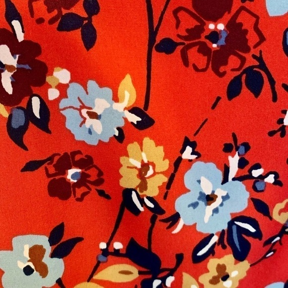 Abercrombie & Fitch sleeveless red floral top in size Medium - Picture 5 of 8